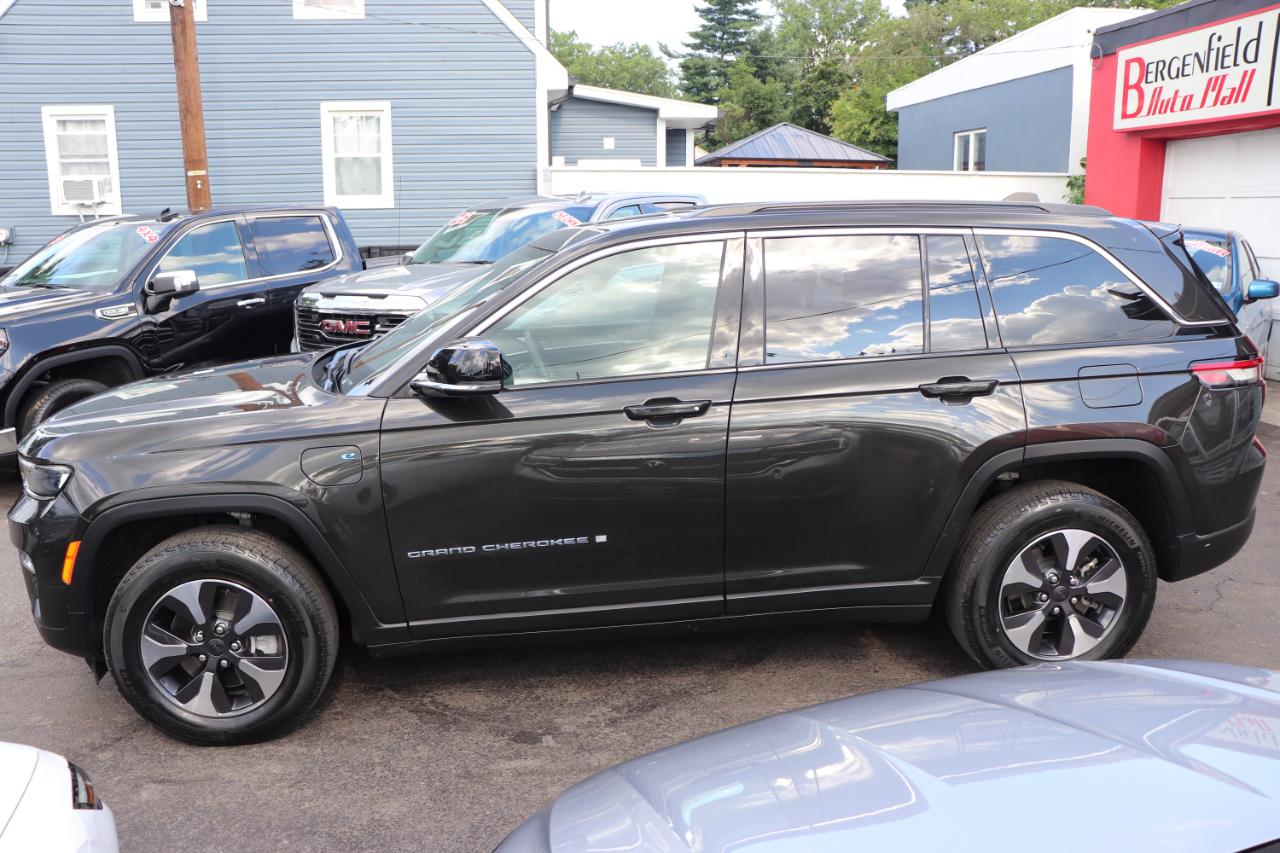 jeep grand cherokee 2024 1C4RJYB67RC120880 image jeep grand cherokee 2024 1C4RJYB67RC120880 image